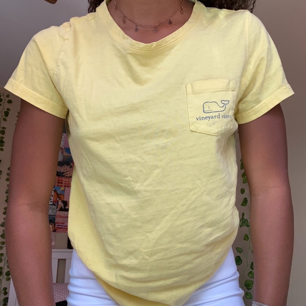 vineyard vines tee!!!